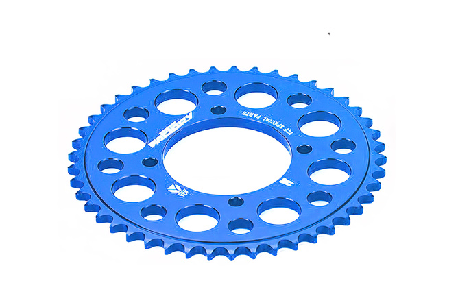 Couronne alu taillée dans la masse 420 - 37 dents - 4 vis YCF Pit Bike bleu