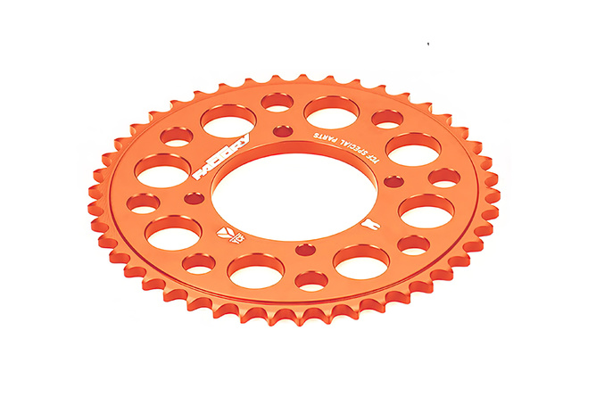 Couronne alu taillée dans la masse 420 - 37 dents - 4 vis YCF Pit Bike orange