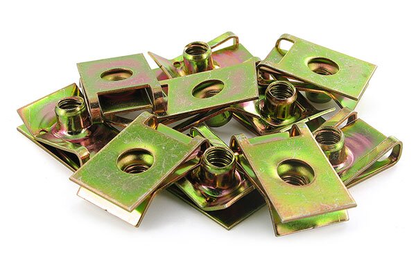 Jeu d'agrafes de carrosserie filetées M6 (10 pièces)
